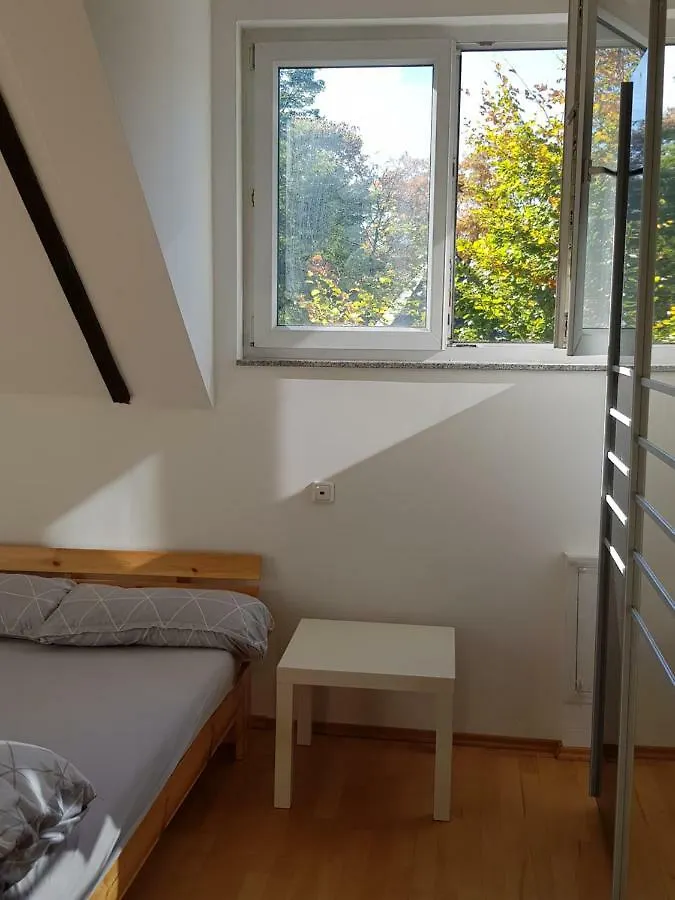 Villa High Ceiling 2 Bedrooms Troisdorf 0*,